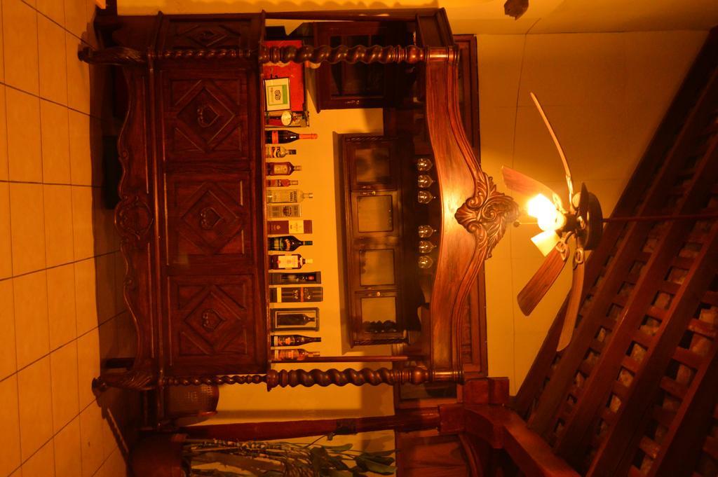 Hotel Real León Esterno foto